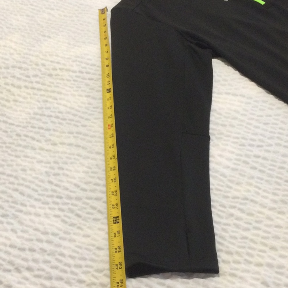 EUC Mens Reebok XL Black/ Green Play Dry Hal Zip Long Sleeve Shirt - Picture 7 of 12